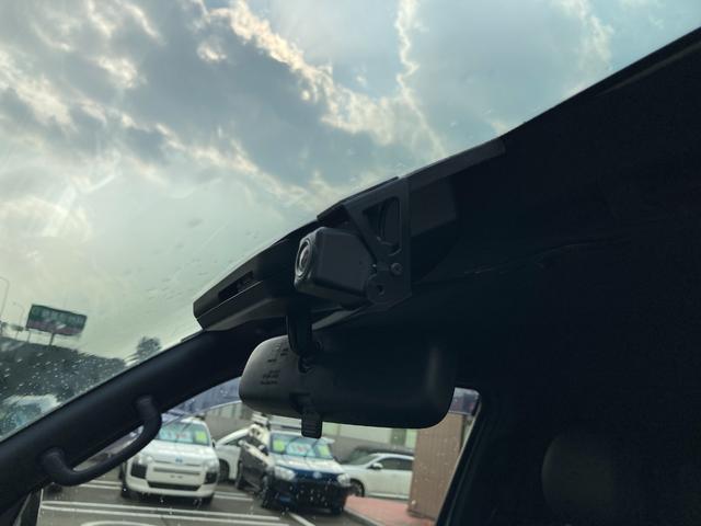 ハイエースバン スーパーＧＬ　ダークプライムＩＩ　４ＷＤ・５型・トヨタセーフティセンス・ＬＥＤヘッドライト・プッシュスタート・リアスライド小窓・ＥＴＣ・ＳＤナビ・フルセグ・バックカメラ・Ｗエアバック・１００Ｖ電源・ドライブレコーダー・スマートキー×２（33枚目）