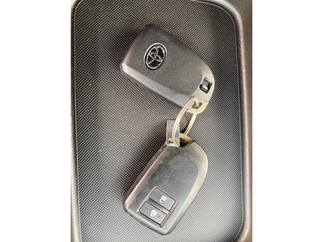 ハイエースバン スーパーＧＬ　ダークプライムＩＩ　４ＷＤ・５型・トヨタセーフティセンス・ＬＥＤヘッドライト・プッシュスタート・リアスライド小窓・ＥＴＣ・ＳＤナビ・フルセグ・バックカメラ・Ｗエアバック・１００Ｖ電源・ドライブレコーダー・スマートキー×２（47枚目）