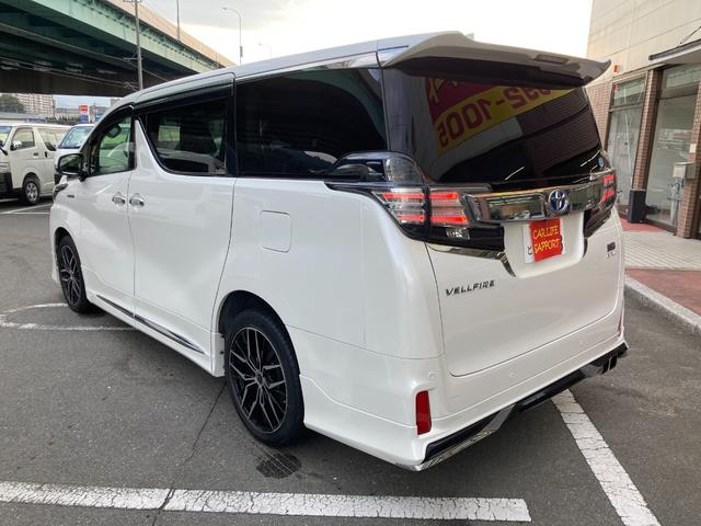 ヴェルファイアハイブリッド ZR Gエディション モデリスタフルエアロ・パワースライド・パワーバックドア・JBLサウンド・19インチAW・衝突軽減ブレーキ・クリアランスソナー・パノラミックビュー・フリップダウンモニター・シーケンシャルウィンカー(10枚目)