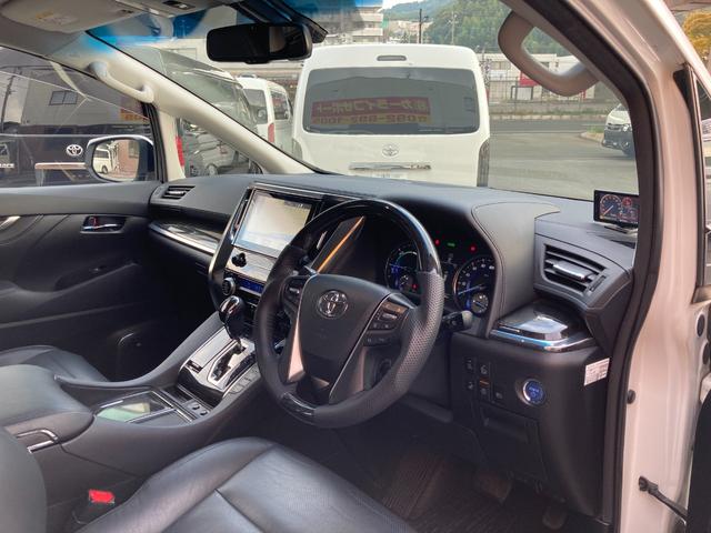 ヴェルファイアハイブリッド ZR Gエディション モデリスタフルエアロ・パワースライド・パワーバックドア・JBLサウンド・19インチAW・衝突軽減ブレーキ・クリアランスソナー・パノラミックビュー・フリップダウンモニター・シーケンシャルウィンカー(17枚目)