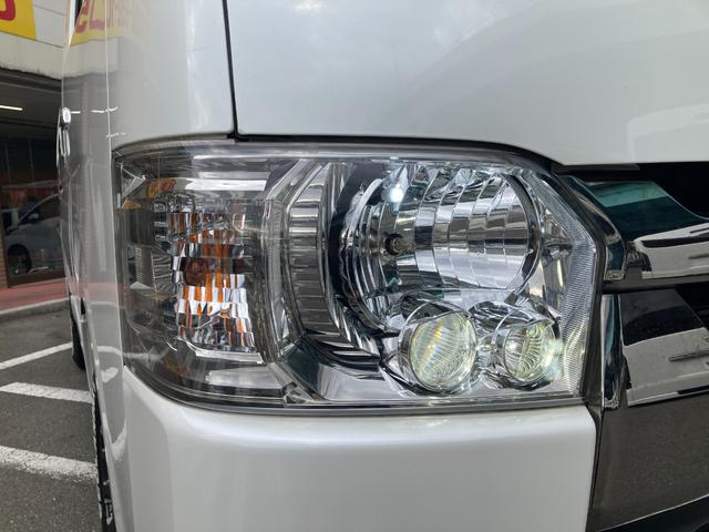 ハイエースバン スーパーＧＬ　ダークプライムＩＩ　５型・トヨタセーフティセンス・ＬＥＤヘッドライト・プッシュスタート・ＬＥＤフォグライト・フロントスポイラー・アルミホイール・ホワイトレター・シートカバー・ＥＴＣ・ＳＤナビ・バックカメラ・ドラレコ（4枚目）