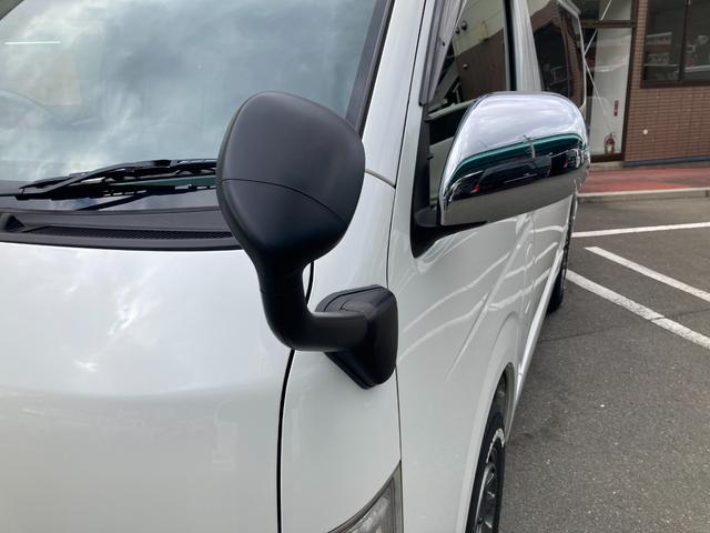 ハイエースバン スーパーＧＬ　ダークプライムＩＩ　５型・トヨタセーフティセンス・ＬＥＤヘッドライト・プッシュスタート・ＬＥＤフォグライト・フロントスポイラー・アルミホイール・ホワイトレター・シートカバー・ＥＴＣ・ＳＤナビ・バックカメラ・ドラレコ（8枚目）