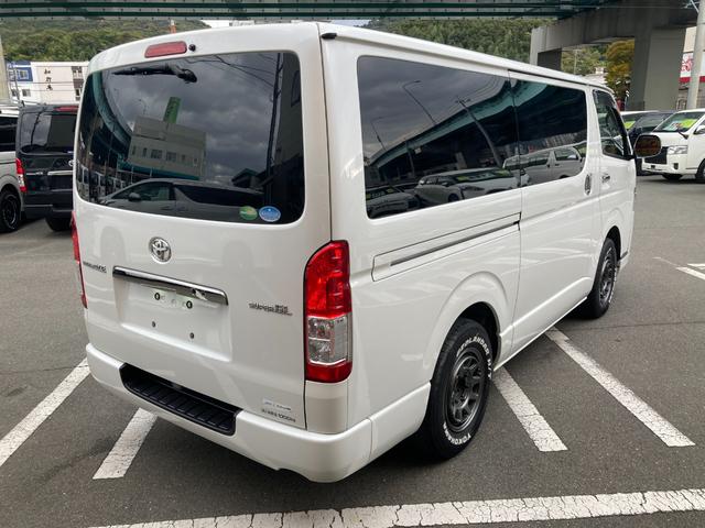 ハイエースバン スーパーＧＬ　ダークプライムＩＩ　５型・トヨタセーフティセンス・ＬＥＤヘッドライト・プッシュスタート・ＬＥＤフォグライト・フロントスポイラー・アルミホイール・ホワイトレター・シートカバー・ＥＴＣ・ＳＤナビ・バックカメラ・ドラレコ（12枚目）