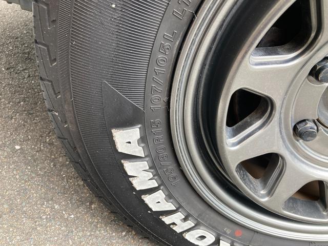 ハイエースバン スーパーＧＬ　ダークプライムＩＩ　５型・トヨタセーフティセンス・ＬＥＤヘッドライト・プッシュスタート・ＬＥＤフォグライト・フロントスポイラー・アルミホイール・ホワイトレター・シートカバー・ＥＴＣ・ＳＤナビ・バックカメラ・ドラレコ（15枚目）