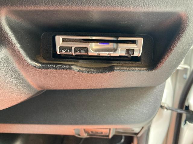 ハイエースバン スーパーＧＬ　ダークプライムＩＩ　５型・トヨタセーフティセンス・ＬＥＤヘッドライト・プッシュスタート・ＬＥＤフォグライト・フロントスポイラー・アルミホイール・ホワイトレター・シートカバー・ＥＴＣ・ＳＤナビ・バックカメラ・ドラレコ（21枚目）