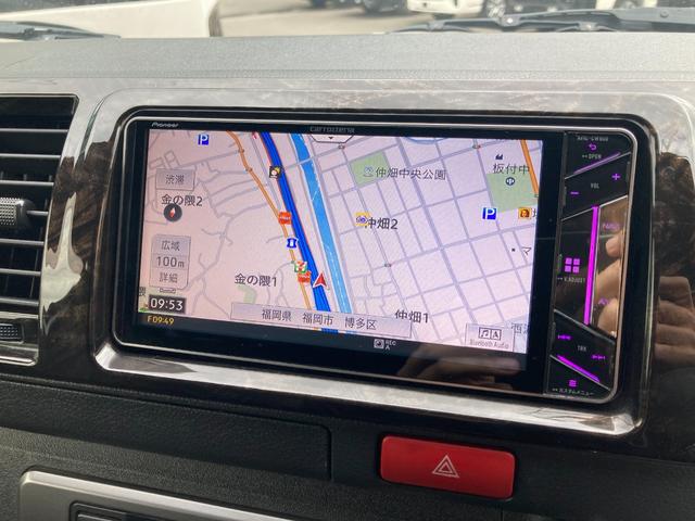 ハイエースバン スーパーＧＬ　ダークプライムＩＩ　５型・トヨタセーフティセンス・ＬＥＤヘッドライト・プッシュスタート・ＬＥＤフォグライト・フロントスポイラー・アルミホイール・ホワイトレター・シートカバー・ＥＴＣ・ＳＤナビ・バックカメラ・ドラレコ（23枚目）