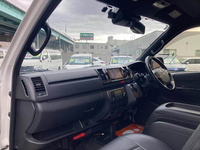 ハイエースバン スーパーＧＬ　ダークプライムＩＩ　５型・トヨタセーフティセンス・ＬＥＤヘッドライト・プッシュスタート・ＬＥＤフォグライト・フロントスポイラー・アルミホイール・ホワイトレター・シートカバー・ＥＴＣ・ＳＤナビ・バックカメラ・ドラレコ（34枚目）
