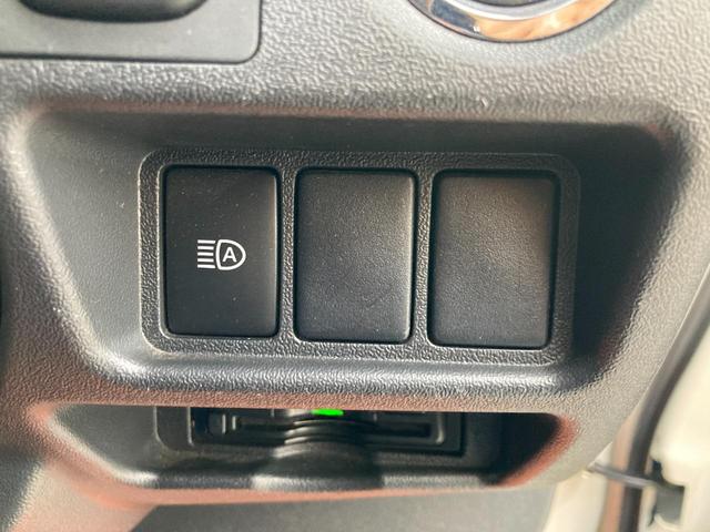 ハイエースバン スーパーGL ダークプライムII 6型・アルパインBIGX11・ESSEXフルエアロ・クリアランスソナー・デジタルインナーミラー型前後ドラレコ・LEDヘッドライト・プッシュスタート・荷室コンパネ・クッションフロアシート・100V電源(26枚目)