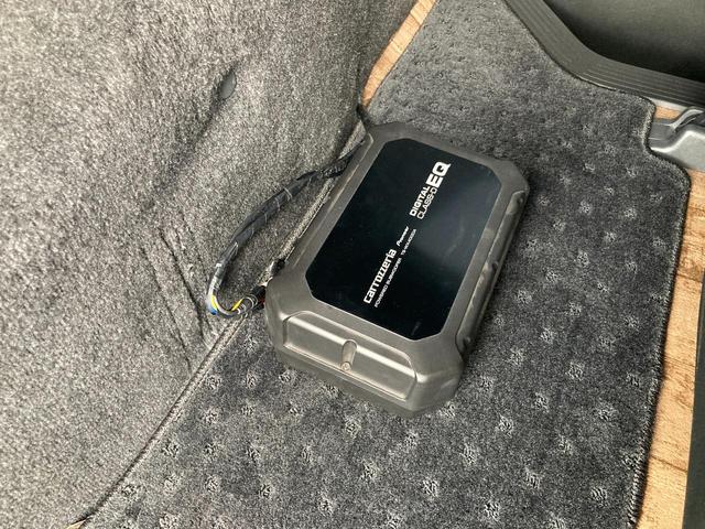 ハイエースバン スーパーGL ダークプライムII 6型・アルパインBIGX11・ESSEXフルエアロ・クリアランスソナー・デジタルインナーミラー型前後ドラレコ・LEDヘッドライト・プッシュスタート・荷室コンパネ・クッションフロアシート・100V電源(49枚目)