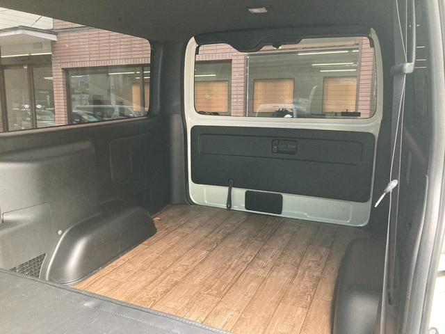 ハイエースバン スーパーGL ダークプライムII 6型・アルパインBIGX11・ESSEXフルエアロ・クリアランスソナー・デジタルインナーミラー型前後ドラレコ・LEDヘッドライト・プッシュスタート・荷室コンパネ・クッションフロアシート・100V電源(50枚目)