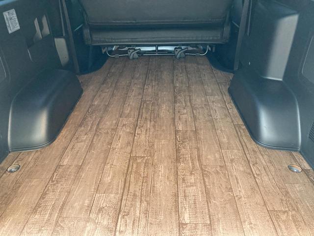 ハイエースバン スーパーGL ダークプライムII 6型・アルパインBIGX11・ESSEXフルエアロ・クリアランスソナー・デジタルインナーミラー型前後ドラレコ・LEDヘッドライト・プッシュスタート・荷室コンパネ・クッションフロアシート・100V電源(55枚目)