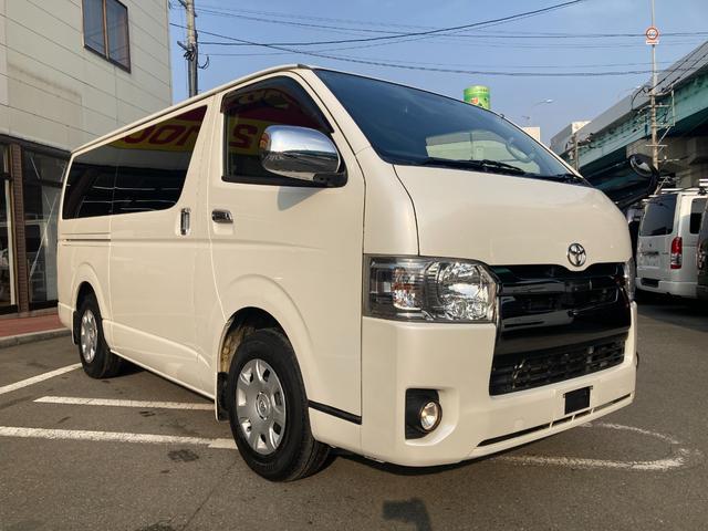ハイエースバン スーパーGL ダークプライム 5型・トヨタセーフティセンス・LEDヘッドライト・プッシュスタート・ETC2.0・純正SDナビ・フルセグ・バックカメラ・Wエアバック・100V電源・スマートキー・プリクラッシュセーフティ(4枚目)