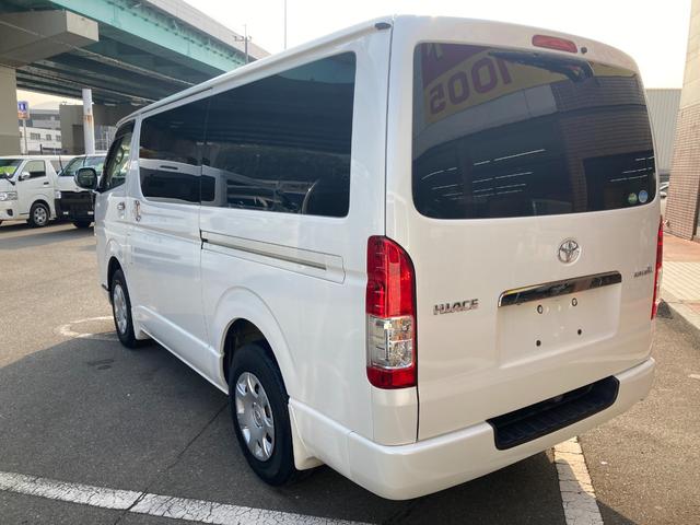 ハイエースバン スーパーGL ダークプライム 5型・トヨタセーフティセンス・LEDヘッドライト・プッシュスタート・ETC2.0・純正SDナビ・フルセグ・バックカメラ・Wエアバック・100V電源・スマートキー・プリクラッシュセーフティ(9枚目)