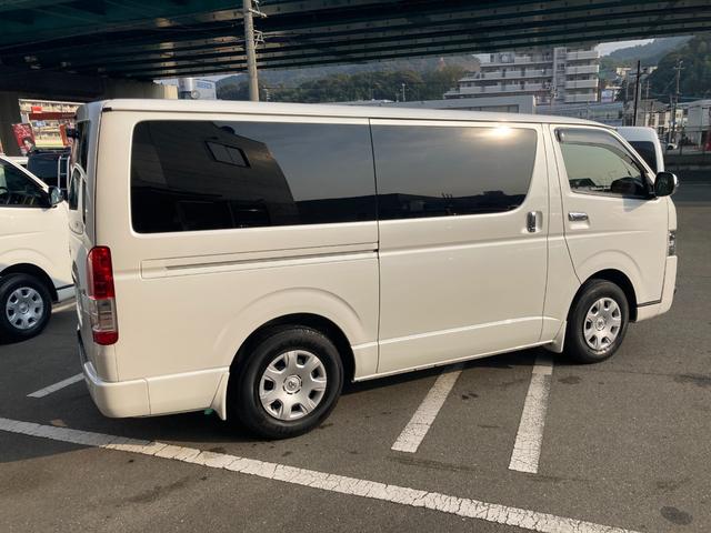 ハイエースバン スーパーGL ダークプライム 5型・トヨタセーフティセンス・LEDヘッドライト・プッシュスタート・ETC2.0・純正SDナビ・フルセグ・バックカメラ・Wエアバック・100V電源・スマートキー・プリクラッシュセーフティ(12枚目)