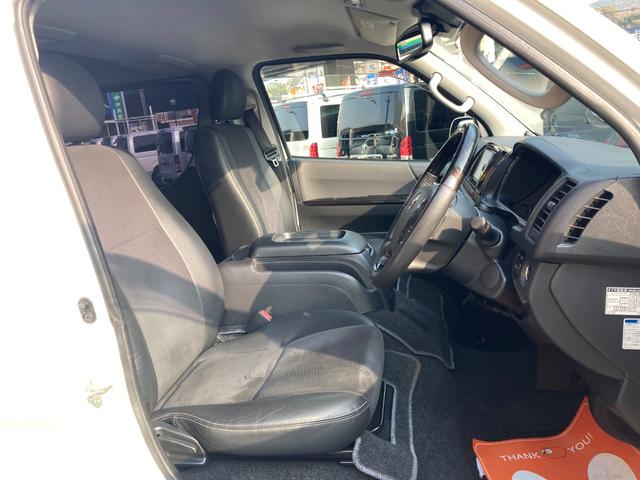 ハイエースバン スーパーGL ダークプライム 5型・トヨタセーフティセンス・LEDヘッドライト・プッシュスタート・ETC2.0・純正SDナビ・フルセグ・バックカメラ・Wエアバック・100V電源・スマートキー・プリクラッシュセーフティ(15枚目)