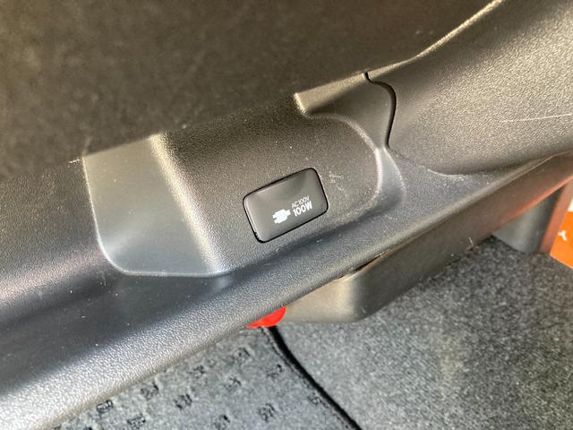 ハイエースバン スーパーGL ダークプライム 5型・トヨタセーフティセンス・LEDヘッドライト・プッシュスタート・ETC2.0・純正SDナビ・フルセグ・バックカメラ・Wエアバック・100V電源・スマートキー・プリクラッシュセーフティ(31枚目)