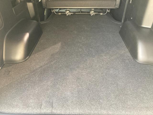 ハイエースバン スーパーGL ダークプライム 5型・トヨタセーフティセンス・LEDヘッドライト・プッシュスタート・ETC2.0・純正SDナビ・フルセグ・バックカメラ・Wエアバック・100V電源・スマートキー・プリクラッシュセーフティ(42枚目)