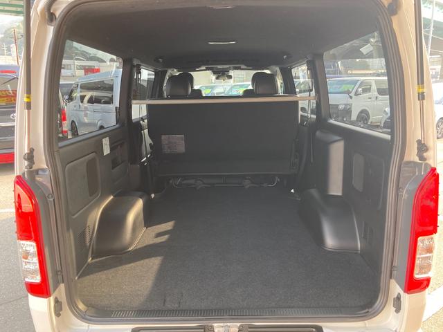 ハイエースバン スーパーGL ダークプライムII 5型・両側パワースライドドア・トヨタセーフティセンス・LEDヘッドライト・プッシュスタート・ETC・純正SDナビ・フルセグ・バックカメラ・Wエアバック・スマートキー×2・プリクラッシュセーフティ(38枚目)
