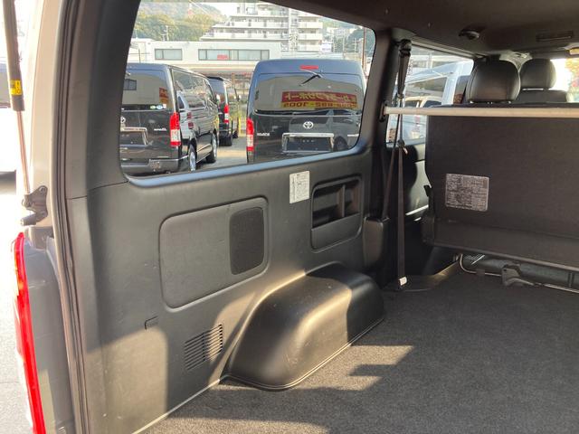 ハイエースバン スーパーGL ダークプライムII 5型・両側パワースライドドア・トヨタセーフティセンス・LEDヘッドライト・プッシュスタート・ETC・純正SDナビ・フルセグ・バックカメラ・Wエアバック・スマートキー×2・プリクラッシュセーフティ(40枚目)