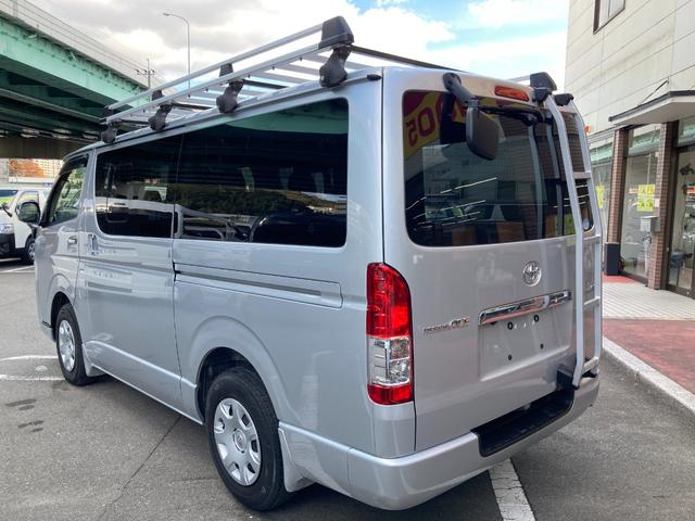ハイエースバン ロングスーパーＧＬ　５型・トヨタセーフティセンス・ルーフキャリア・リアラダー・ＳＤナビ・フルセグ・バックカメラ・Ｗエアバック・ドライブレコーダー・キーレス・Ｗエアコン・プリクラッシュセーフティ・レーンキープアシスト（9枚目）