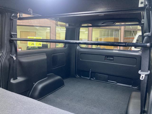 ハイエースバン スーパーGL ダークプライムII 6型・トヨタセーフティセンス・クリアランスソナー・LEDヘッドライト・プッシュスタート・フロントスポイラー・ルーフスポイラー・SDナビ・フルセグ・バックカメラ・100V電源・ドラレコ・ルームキャリア(44枚目)