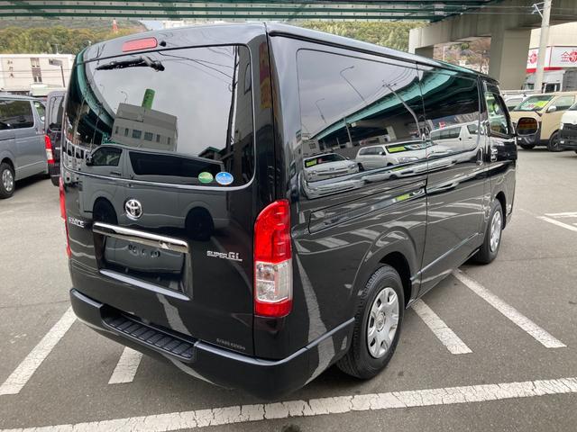 ハイエースバン スーパーＧＬ　ダークプライムＩＩ　５型・ベッドキット・ＬＥＤヘッドライト・プッシュスタート・トヨタセーフティセンス・前後ドライブレコーダー・ＬＥＤフォグライト・ＥＴＣ・ＳＤナビ・フルセグ・バックカメラ・Ｗエアバック・スマートキー×２（11枚目）