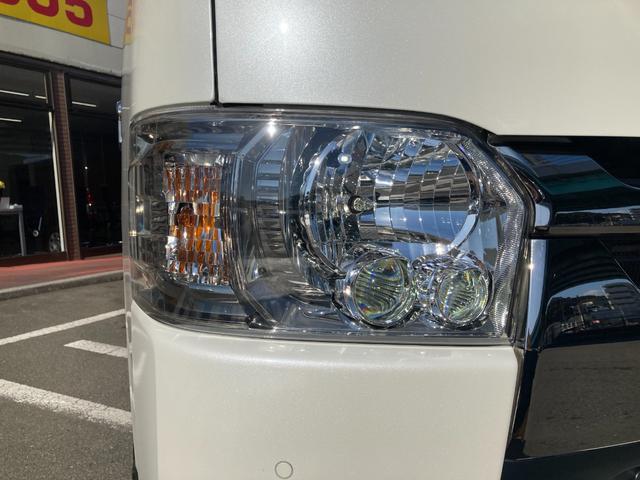 ハイエースバン スーパーＧＬ　ダークプライムＩＩ　６型・アルパインＢＩＧＸ１１・フリップダウンモニター・新品ベッドキット・両側パワースライド・ローダウン・トヨタセーフティンセンス・フロントカメラ・サイドカメラ・ルーフスポイラー・ＬＥＤヘッドライト（4枚目）