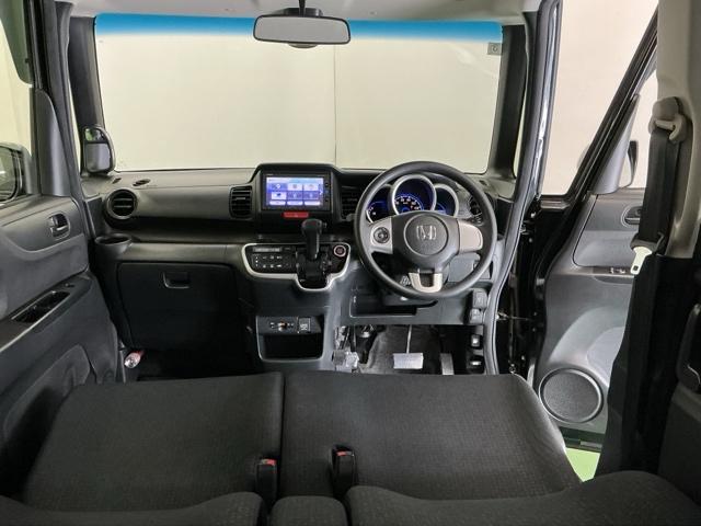 N-BOXカスタム G ナビ Rカメラ ブルートゥース ワンセグ 両スライドドア スマートキー&プッシュスタート SRS WエアB ETC付き 横滑り防止 パワーステアリング マニュアルエアコン セキュリティ ECONモード(2枚目)