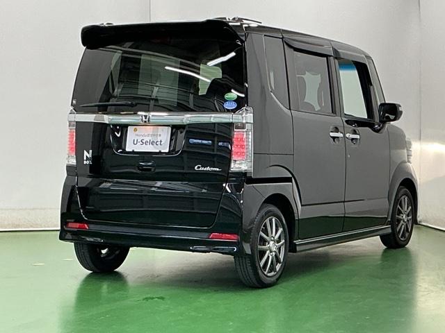 N-BOXカスタム G ナビ Rカメラ ブルートゥース ワンセグ 両スライドドア スマートキー&プッシュスタート SRS WエアB ETC付き 横滑り防止 パワーステアリング マニュアルエアコン セキュリティ ECONモード(8枚目)