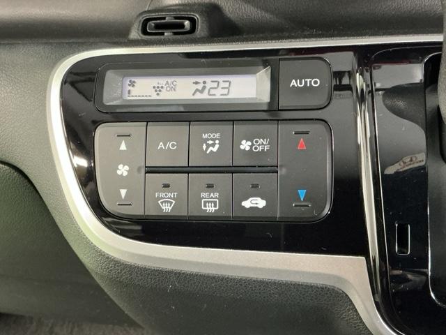 N-BOXカスタム G ナビ Rカメラ ブルートゥース ワンセグ 両スライドドア スマートキー&プッシュスタート SRS WエアB ETC付き 横滑り防止 パワーステアリング マニュアルエアコン セキュリティ ECONモード(14枚目)