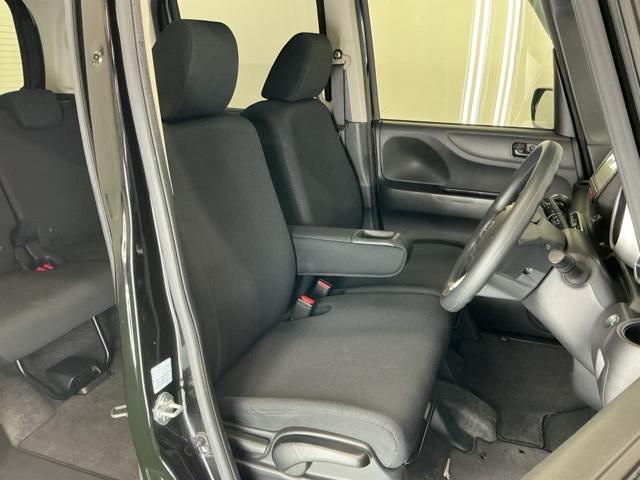 N-BOXカスタム G ナビ Rカメラ ブルートゥース ワンセグ 両スライドドア スマートキー&プッシュスタート SRS WエアB ETC付き 横滑り防止 パワーステアリング マニュアルエアコン セキュリティ ECONモード(17枚目)