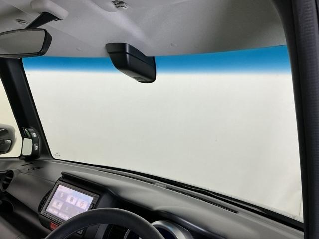 N-BOXカスタム G ナビ Rカメラ ブルートゥース ワンセグ 両スライドドア スマートキー&プッシュスタート SRS WエアB ETC付き 横滑り防止 パワーステアリング マニュアルエアコン セキュリティ ECONモード(23枚目)