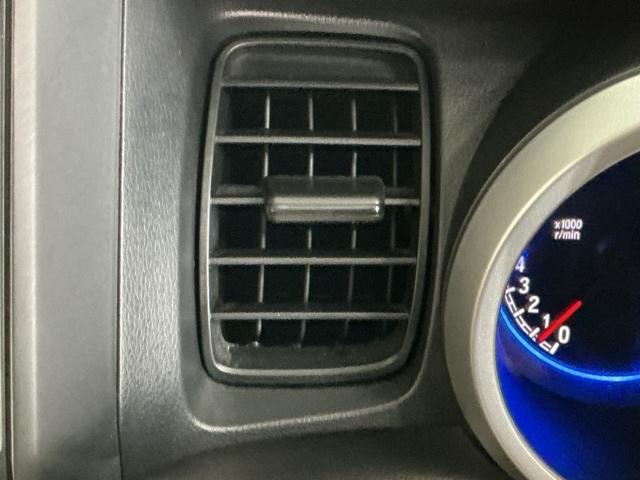 N-BOXカスタム G ナビ Rカメラ ブルートゥース ワンセグ 両スライドドア スマートキー&プッシュスタート SRS WエアB ETC付き 横滑り防止 パワーステアリング マニュアルエアコン セキュリティ ECONモード(65枚目)