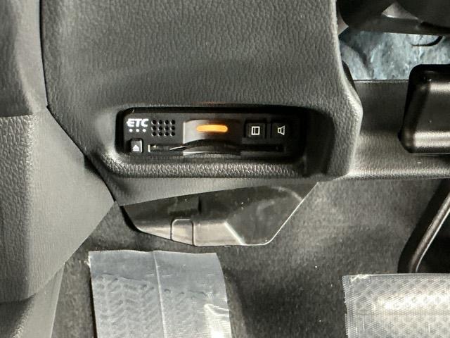 ＥＴＣ付いてます。ＥＴＣが使用可能な道路通行料はキャッシュレスでスマートに走行できます。再セットアップして納車致します