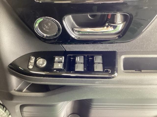 Ｎ－ＢＯＸカスタム Ｌ　ナビ　Ｒカメラ　ブルートゥース　フルセグ　両席電動スライドドア　Ｐソナー　サイドエアバッグ　Ａストップ　シートヒータ　ベンチシート　点検記録簿　キーフリーシステム　ＬＥＤライト　リアカメ　ＡＣ　ＥＴＣ（52枚目）