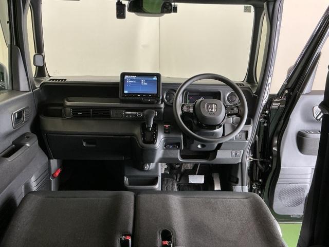 Ｎ－ＢＯＸカスタム ベースグレード　ドラレコ　ナビ　Ｒカメラ　ブルートゥース　ＵＳＢ接続　ＣＭＢＳ　Ｄレコ　オートエアコン　スマートキ　ＬＥＤ　盗難防止装置　クルコン　ＥＴＣ　バックカメラ　フルセグＴＶ　パワーステアリング　エアバッグ（2枚目）