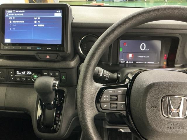 Ｎ－ＢＯＸカスタム ベースグレード　ドラレコ　ナビ　Ｒカメラ　ブルートゥース　ＵＳＢ接続　ＣＭＢＳ　Ｄレコ　オートエアコン　スマートキ　ＬＥＤ　盗難防止装置　クルコン　ＥＴＣ　バックカメラ　フルセグＴＶ　パワーステアリング　エアバッグ（3枚目）