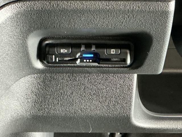 Ｎ－ＢＯＸカスタム ベースグレード　ドラレコ　ナビ　Ｒカメラ　ブルートゥース　ＵＳＢ接続　ＣＭＢＳ　Ｄレコ　オートエアコン　スマートキ　ＬＥＤ　盗難防止装置　クルコン　ＥＴＣ　バックカメラ　フルセグＴＶ　パワーステアリング　エアバッグ（15枚目）