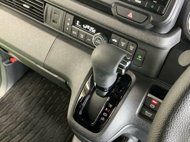 Ｎ－ＢＯＸカスタム ベースグレード　ドラレコ　ナビ　Ｒカメラ　ブルートゥース　ＵＳＢ接続　ＣＭＢＳ　Ｄレコ　オートエアコン　スマートキ　ＬＥＤ　盗難防止装置　クルコン　ＥＴＣ　バックカメラ　フルセグＴＶ　パワーステアリング　エアバッグ（19枚目）