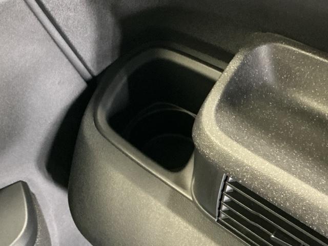 Ｎ－ＢＯＸカスタム ベースグレード　ドラレコ　ナビ　Ｒカメラ　ブルートゥース　ＵＳＢ接続　ＣＭＢＳ　Ｄレコ　ベンチシート　オートエアコン　スマートキ　ＬＥＤ　盗難防止装置　クルコン　ＥＴＣ　バックカメラ　フルセグＴＶ　パワーステアリング（59枚目）