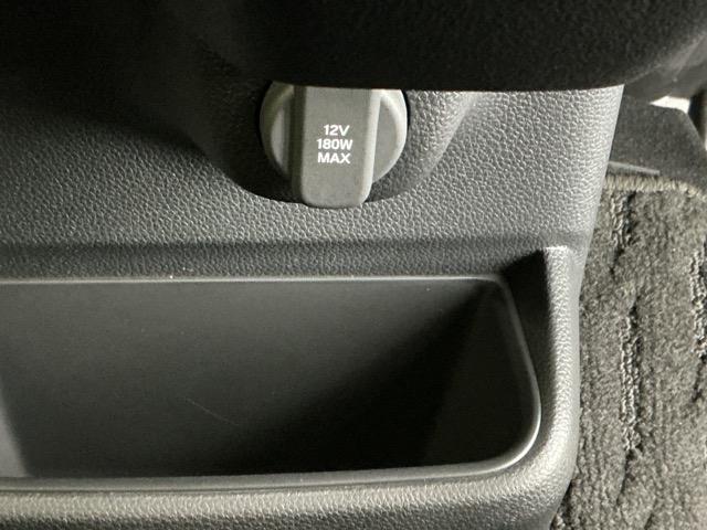 Ｎ－ＢＯＸカスタム ベースグレード　ドラレコ　ナビ　Ｒカメラ　ブルートゥース　ＵＳＢ接続　ＣＭＢＳ　Ｄレコ　ベンチシート　オートエアコン　スマートキ　ＬＥＤ　盗難防止装置　クルコン　ＥＴＣ　バックカメラ　フルセグＴＶ　パワーステアリング（60枚目）