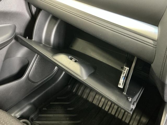 フィットハイブリッド Fパッケージ ナビ Rカメラ ブルートゥース フルセグ イモビライザー スマキー 運転席助手席エアバッグ ECONモード LED 横滑り防止機能 キーレス 運転席エアバッグ オートエアコン ABS ETC車載器(49枚目)