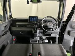 �ɥ饤�С����濴�˼����˼꤬�Ϥ����֤ˣ��ԥ��쥯�ȥ�С��䥨�������͡��������å��ʤɤ����֡��������ͥ��Ƥ��ޤ� 2