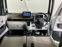 �ɥ饤�С����濴�˼����˼꤬�Ϥ����֤ˣ��ԥ��쥯�ȥ�С��䥨�������͡��������å��ʤɤ����֡��������ͥ��Ƥ��ޤ� 2