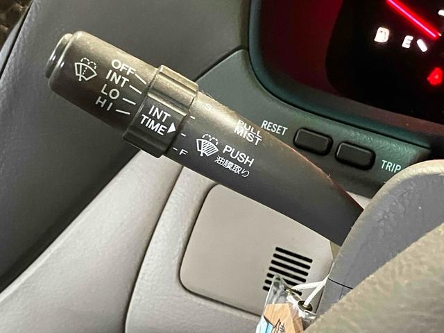 セルシオ Ａ仕様　クリアランスソナー　オートクルーズコントロール　ナビ　アルミホイール　オートライト　ＨＩＤ　ＡＴ　キーレスエントリー　電動格納ミラー　盗難防止システム　パワーシート　ＣＤ　カセット　衝突安全ボディ（41枚目）