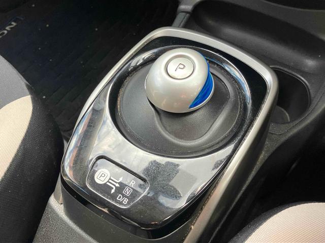 ノート e-パワー X ドライブレコーダー ETC 全周囲カメラ ナビ TV クリアランスソナー レーンアシスト 衝突被害軽減システム オートライト スマートキー アイドリングストップ 電動格納ミラー CVT(7枚目)