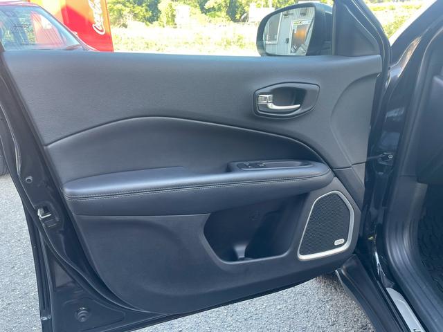 ジープ・コンパス ＳモデルＬＩＭＩＴＥＤ（25枚目）