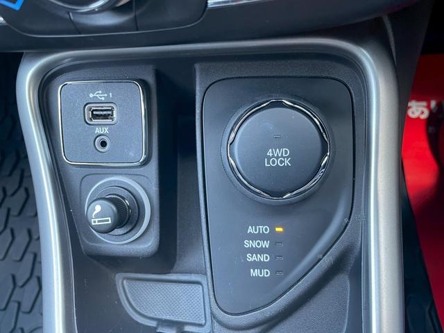 ジープ・コンパス ＳモデルＬＩＭＩＴＥＤ（26枚目）