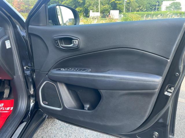 ジープ・コンパス ＳモデルＬＩＭＩＴＥＤ（29枚目）