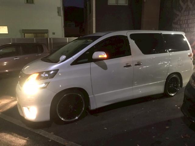 ヴェルファイア ２．４Ｚ　プラチナセレクションＩＩ　車検整備２年付　車両保証１年　社外ホイール　エアロ　リヤモニター　両側スライド電動　電動ミラ　テレビ　ナビ　ＥＴＣ　バックカメラ　パワーステアリング　電動バックドア　バックモニタ　１００Ｖ電源　ＡＢＳ（3枚目）